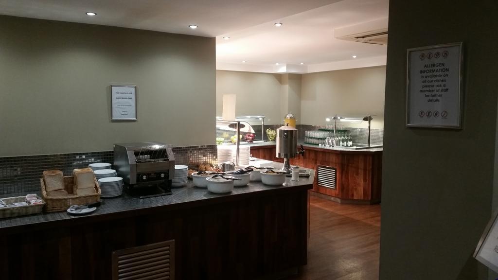 Legacy Preston International Hotel Zewnętrze zdjęcie
